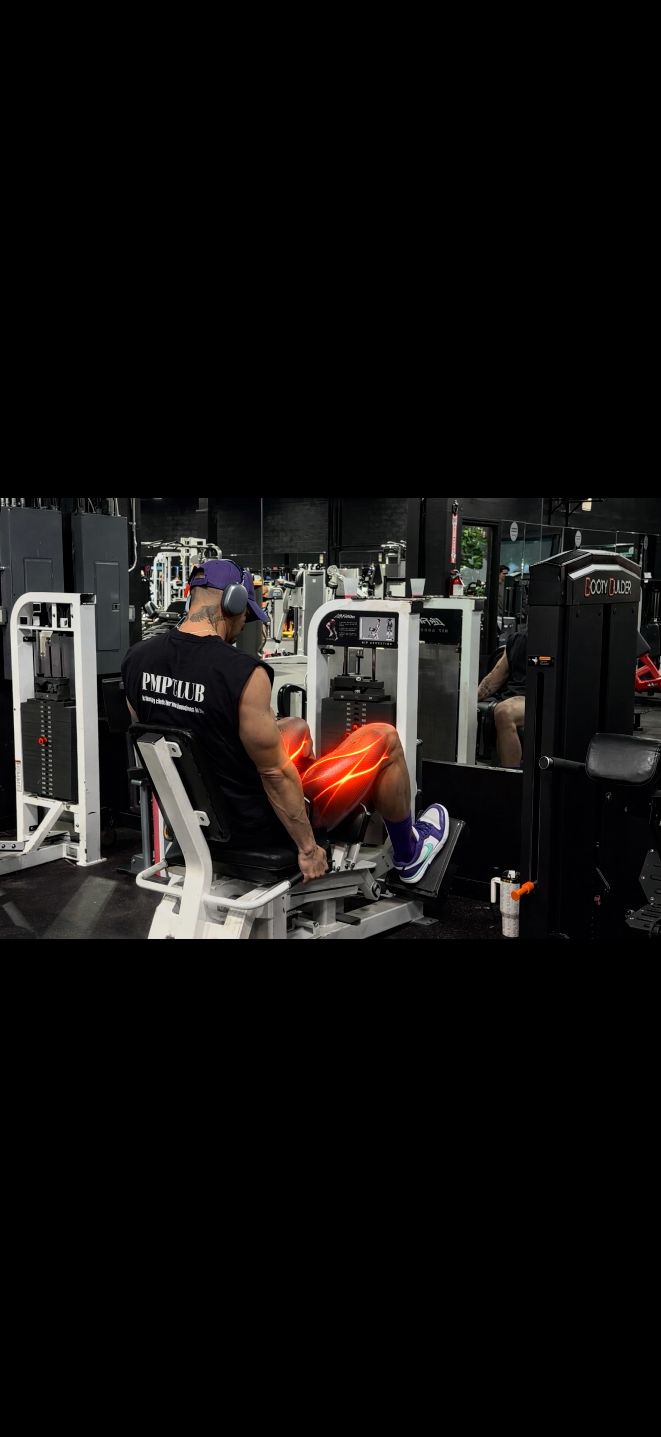 Javier training — seated leg curl